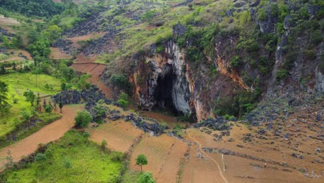 Entrance-to-dark-limestone-cave