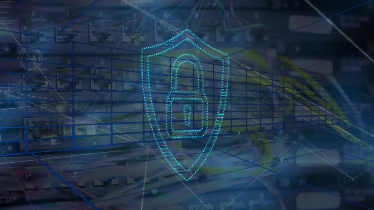 animación del procesamiento de datos y el candado sobre la sala del servidor