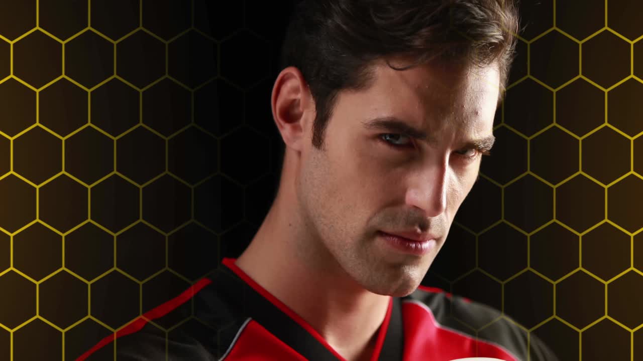 animación de una cuadrícula hexagonal y luz sobre el retrato de un jugador de fútbol caucásico