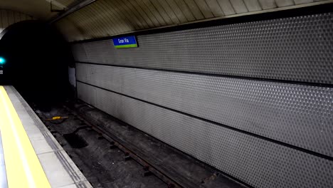 gran via metro station.