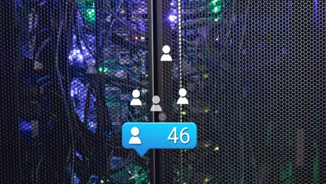 animación del icono del perfil con el número aumentando sobre el rack del servidor de datos