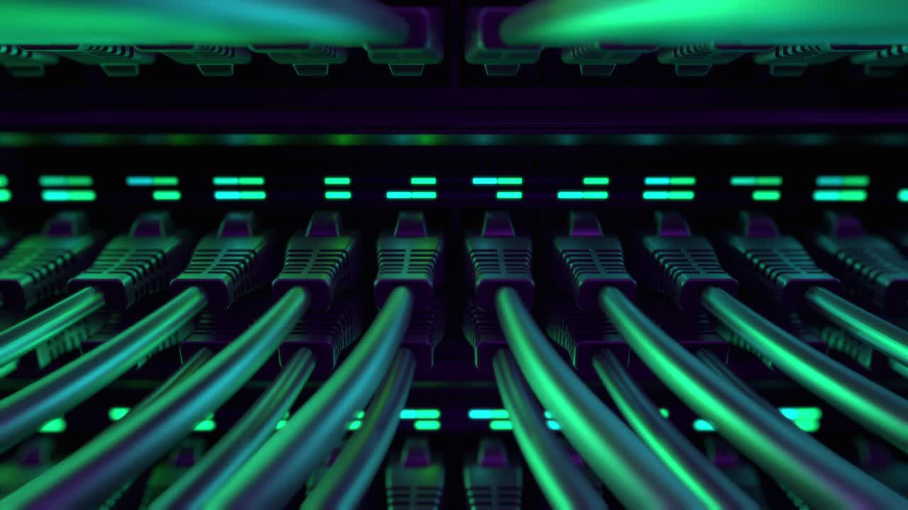 interruptor de red de internet con cables ethernet conectados.