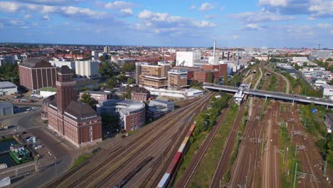 Puente-Estación-Tren-Vías-Del-Ferrocarril-Suburbano