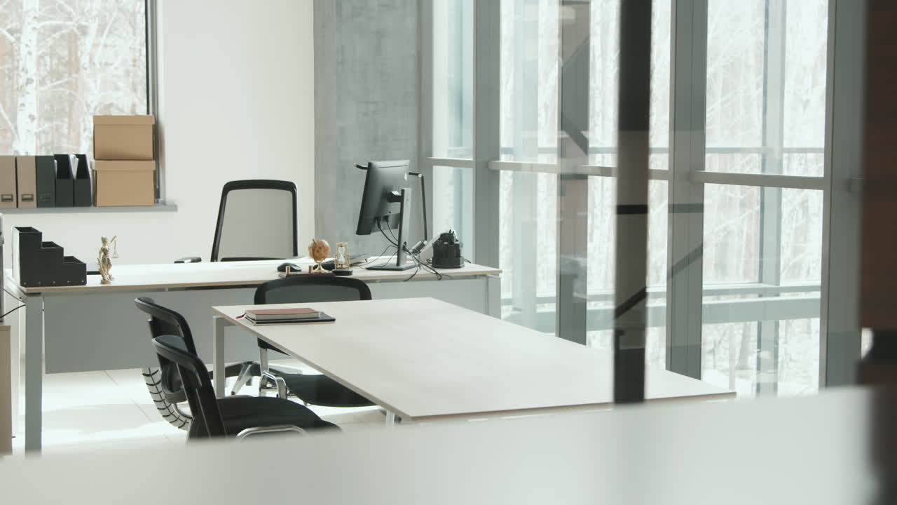 Minimalist Ofis Odası İç Mekanı