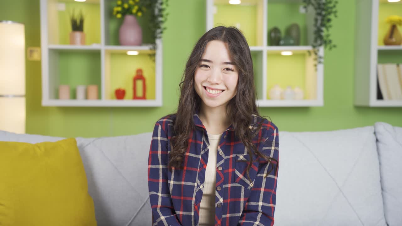 หญิงสาวเอเชียน่ารักและสวยงาม