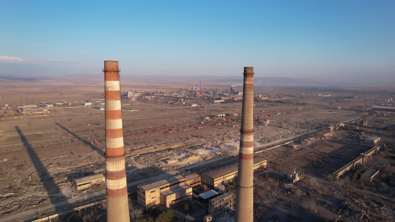 tuberías de fábricas y contaminación del aire