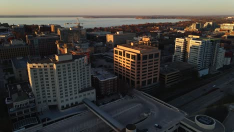 Imágenes-Aéreas-Del-Centro-De-Madison-Wisconsin