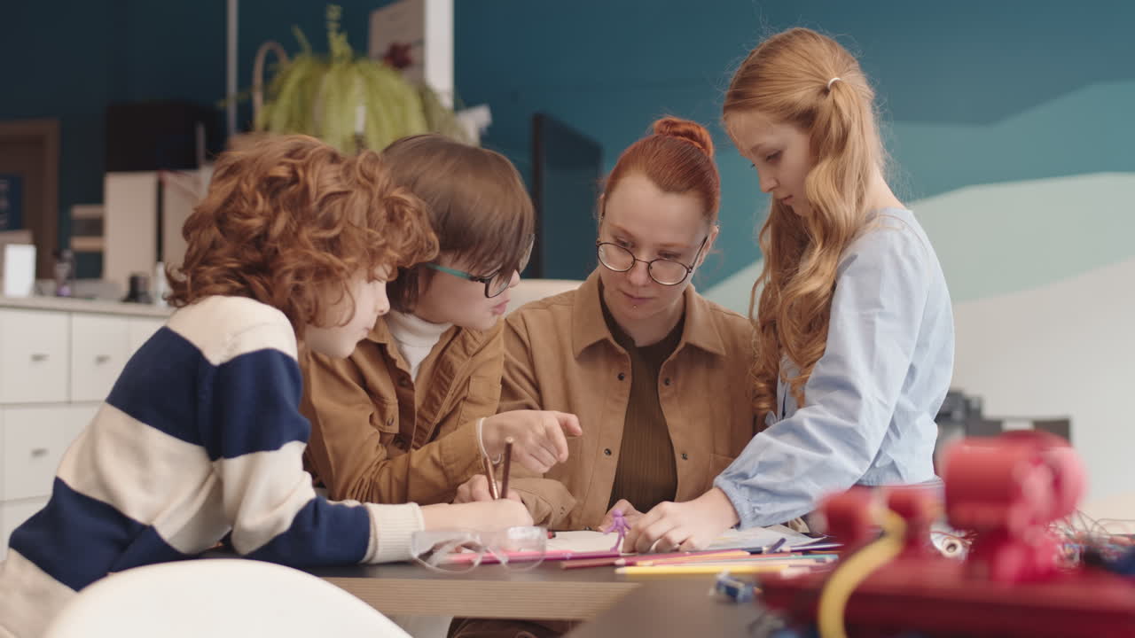 Teacher and Three Pupils Drawing Robot Scheme
