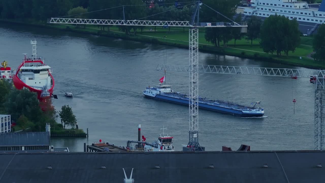 다음 목적지 로 가는 화물 배