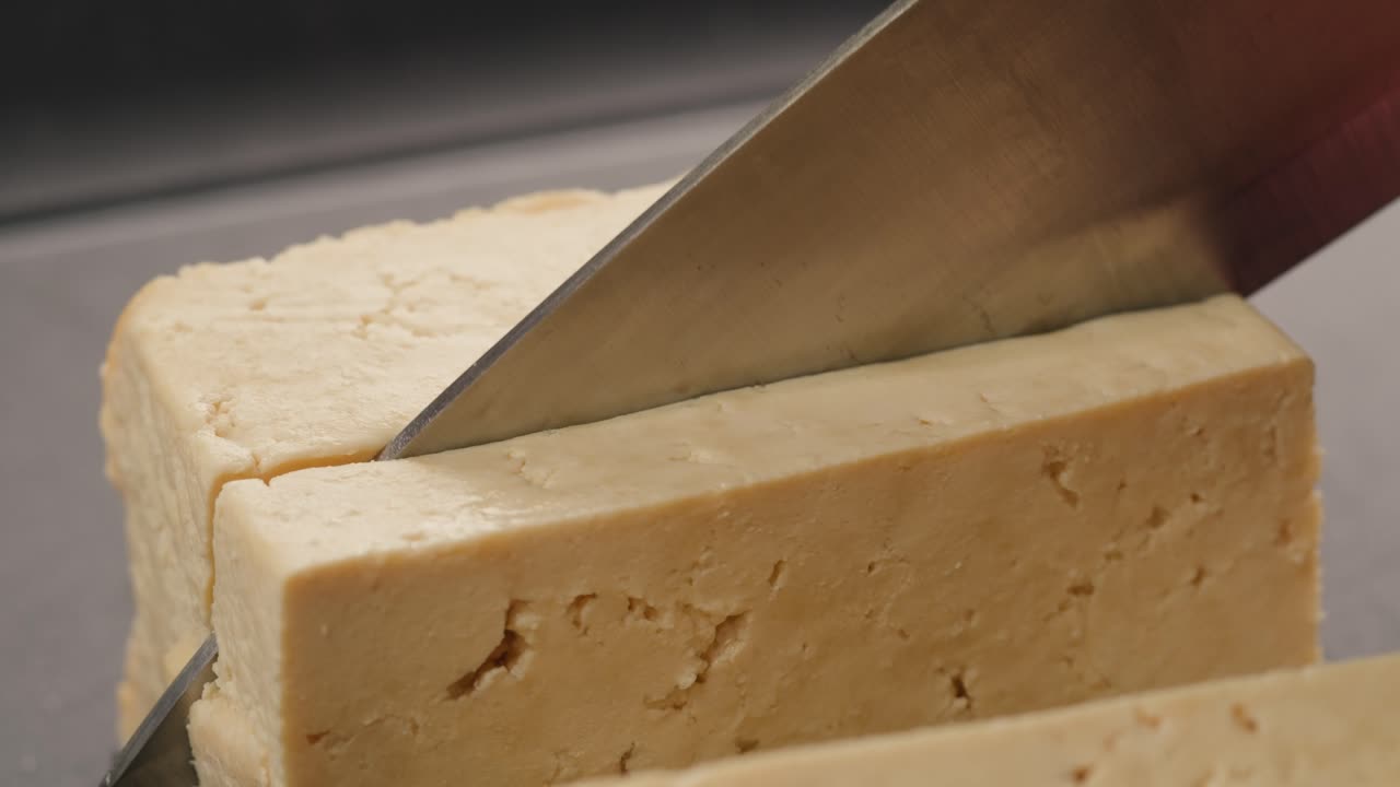 Cutting Tofu