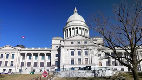 Arkansas-state-capitol-building-in-Little-Rock,-Arkansas-with-gimbal-video-walking-forward-close-up