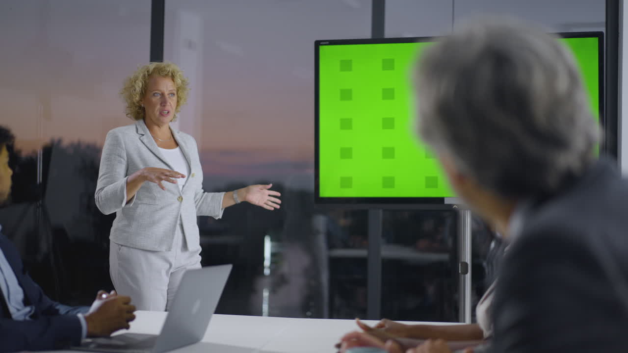 presentación de negocios en la sala de conferencias
