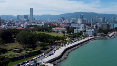 los servicios del gobierno local se operan desde el ayuntamiento de penang