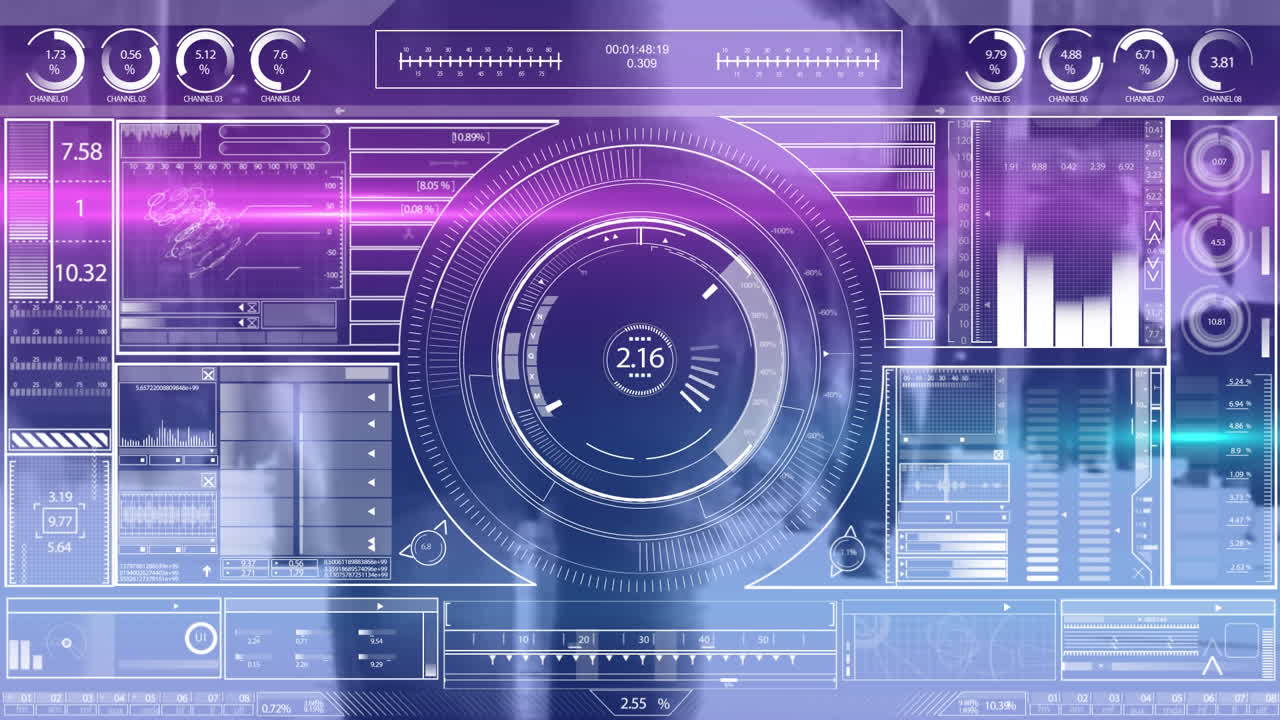 animación de la interfaz infográfica y las llamaradas de la lente en el lapso de tiempo de las personas que caminan por la calle.