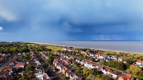 tormenta que se avecina sobre la ciudad costera de skegness