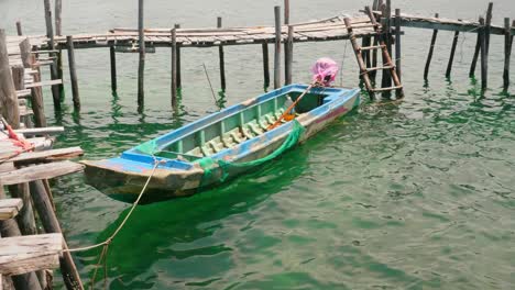 bãi biển gành dầu beach with boats in north phu quoc, vietnam