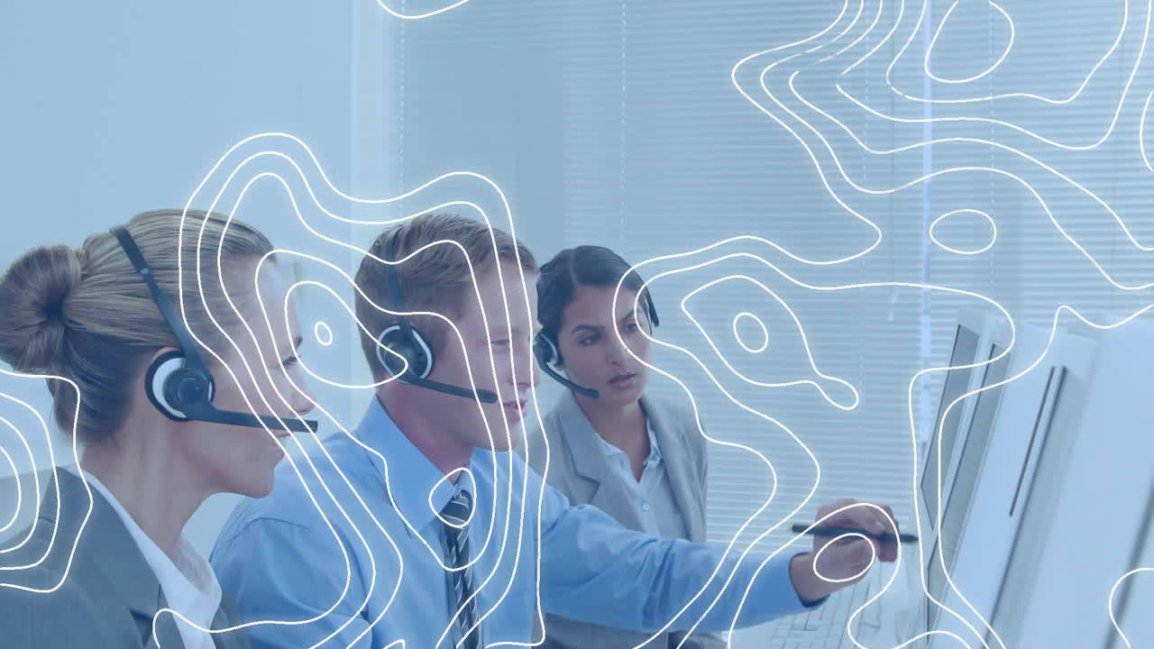animación de líneas en movimiento sobre personas de negocios que usan auriculares de teléfono