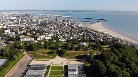 le havre por el dron 4k francia normandía jardines suspendus