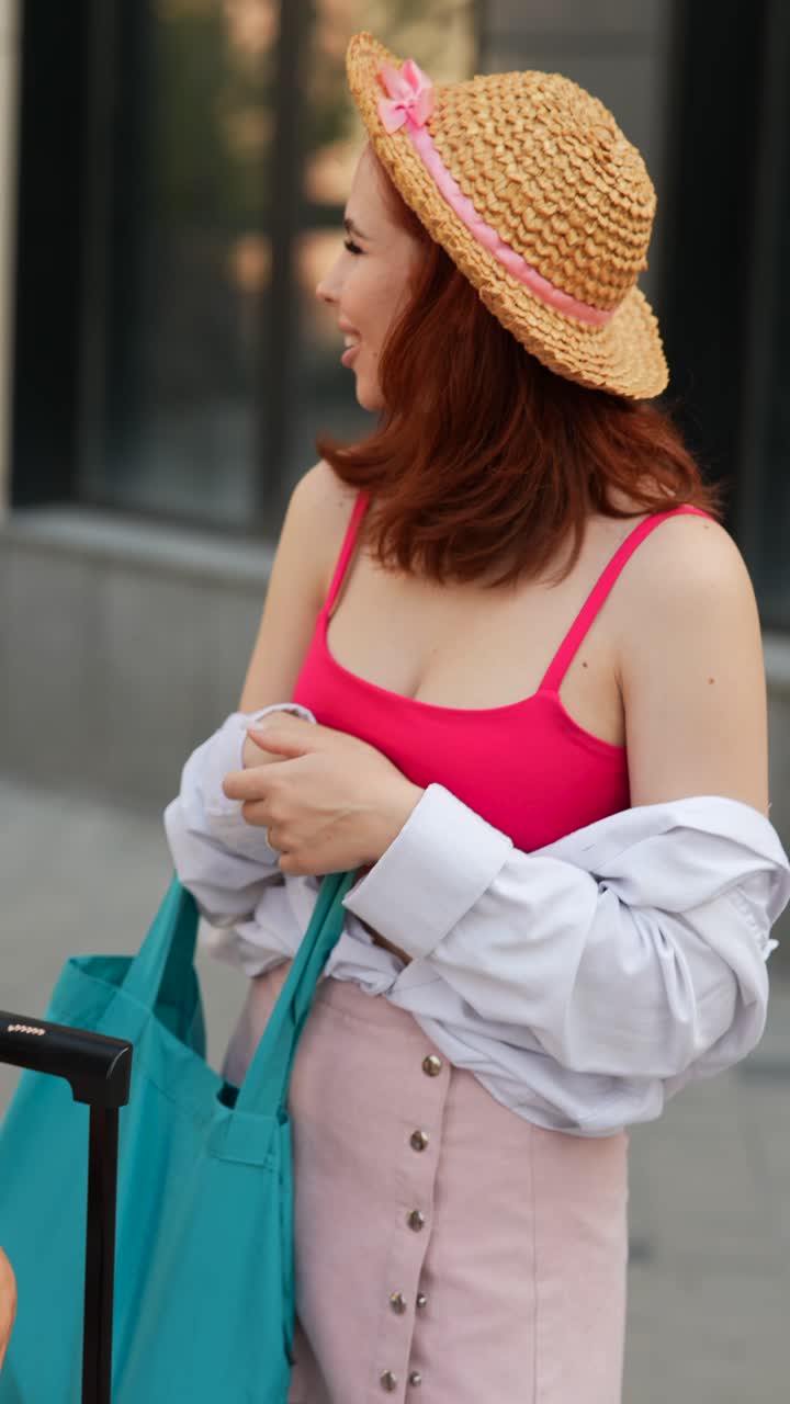 도시 모험에 나선 두 친구