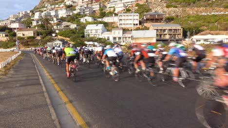 very large cycle tour along the coast