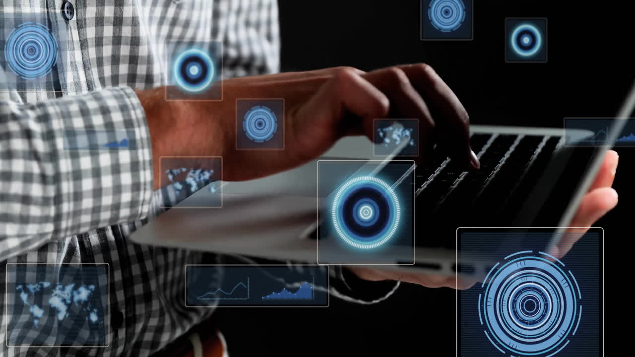 animación de procesamiento de datos con escaneo de alcance sobre hombre de negocios caucásico usando portátil