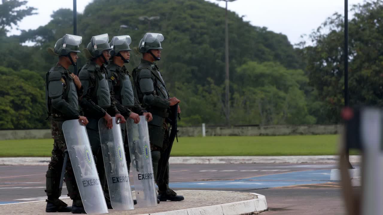 Troops, armored cars and patrol boats protect G20 summit