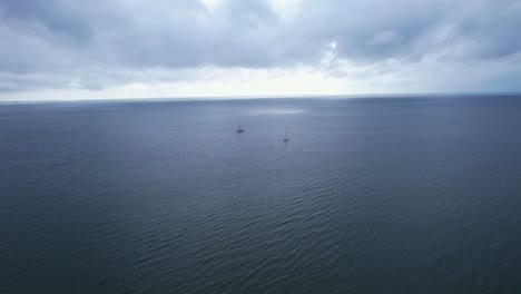 aproximación aérea de barcos en mar abierto en port st