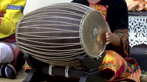 children playing drums