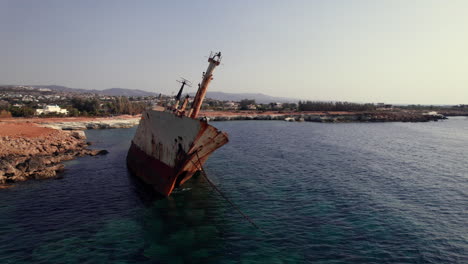 Old-Shipwreck-on-Cyprus-beach