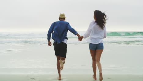 Ein-Bisschen-Spaß-Am-Strand-Haben