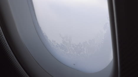 Frozen-illuminator-of-flying-airplane