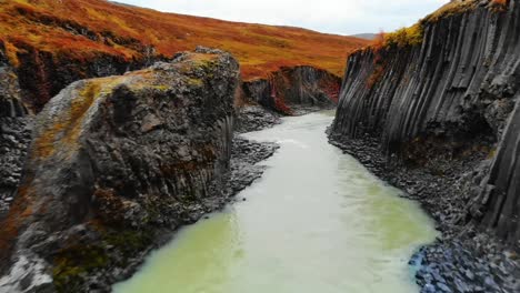 4K-drone,-aerial-cinematic,-shots-of-the-Icelandic-landscape