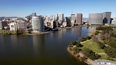 Oakland,-Kalifornien,-Luftaufnahme-Zur-Skyline