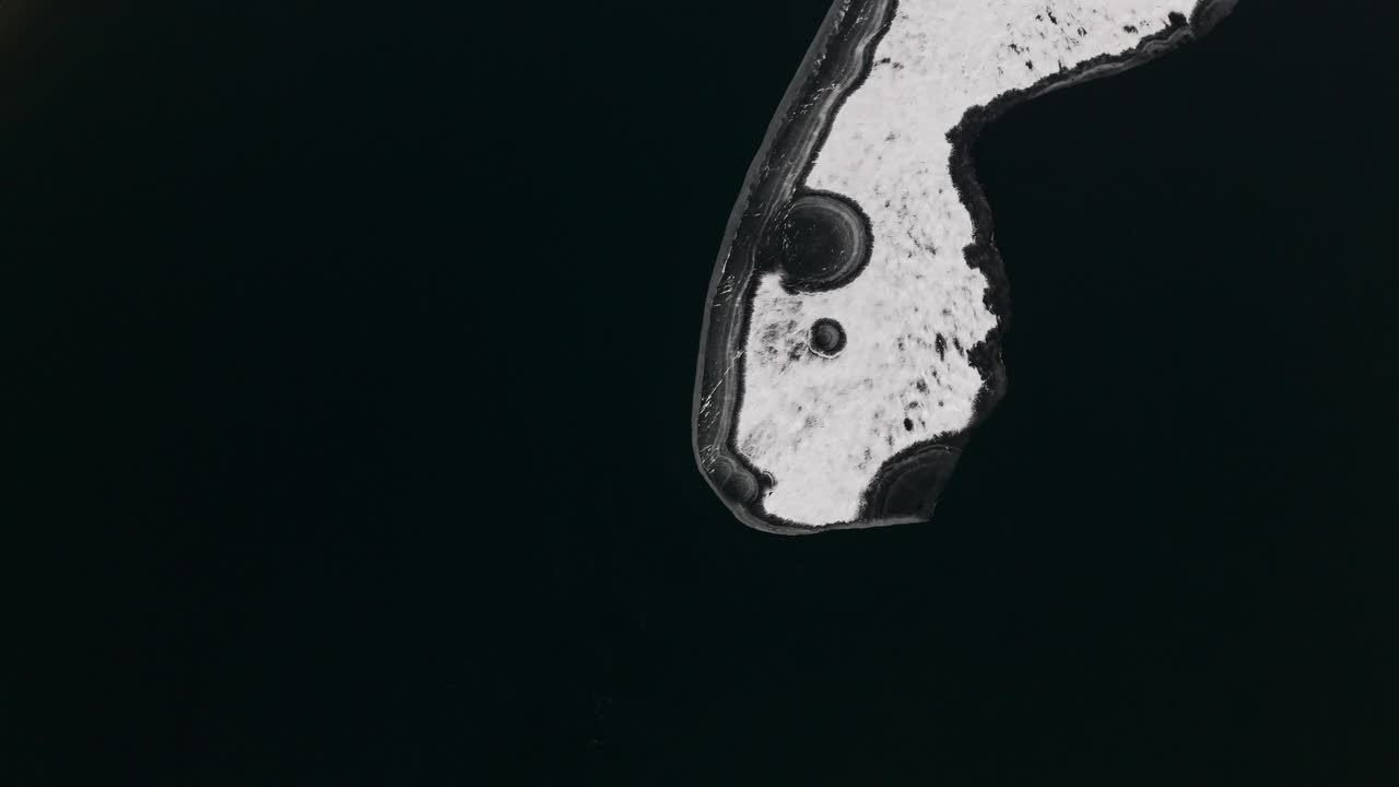 Pal&ugrave; alpine lake in winter season, Valmalenco in Italy