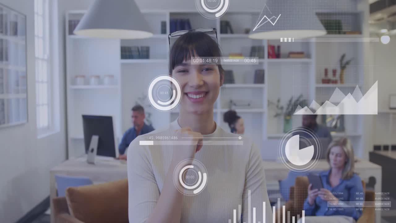 Animazione dell'elaborazione dati su diverse figure professionali in ufficio