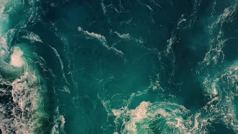 Waves-of-water-of-the-river-and-the-sea-meet-each-other-during-high-tide-and-low-tide.