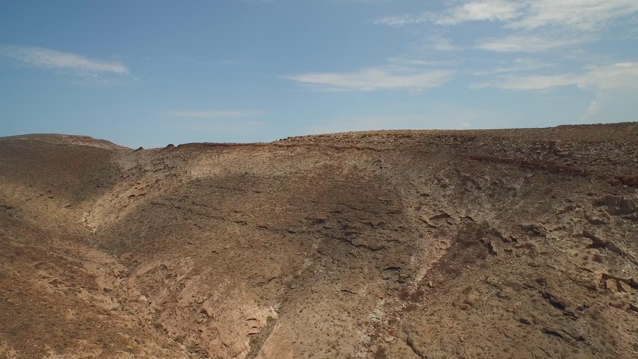 바하 캘리포니아 수르 군도 에스프리투 산토 국립공원 파르티다 섬의 멋진 만을 공중에서 촬영한 사진