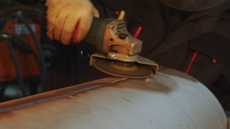molienda y reparación de tuberías metálicas