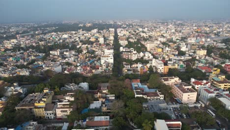 imágenes aéreas de enitre pondicherry anteriormente conocido como pondicherri, gran canal visto desde arriba