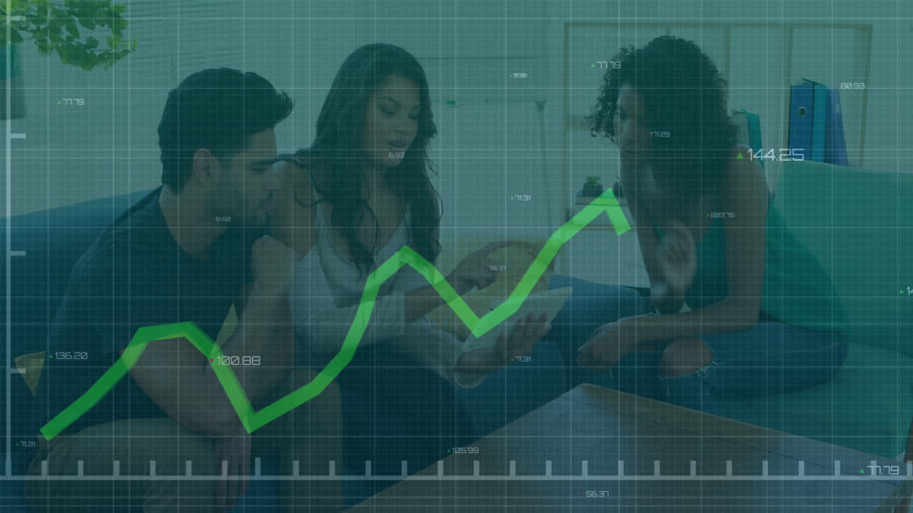animación del procesamiento de datos estadísticos contra un grupo de diversos colegas discutiendo en la oficina