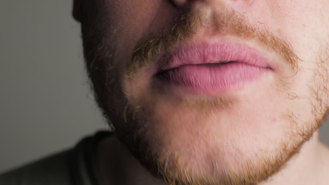 tongue-covering on a male tongue