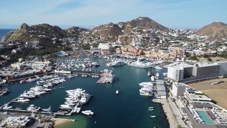 Cabo-San-Lucas-Marina-in-Baja-California-with-surrounding-buildings