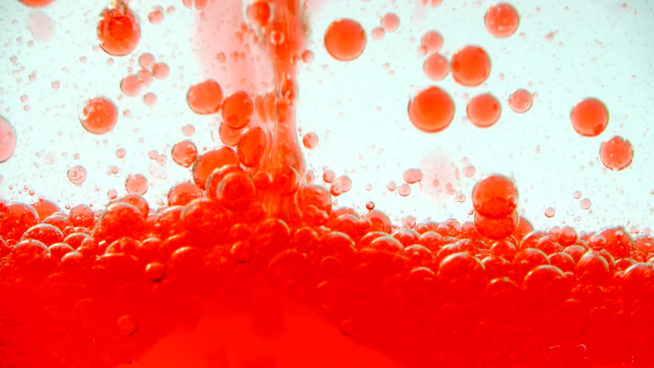 배경 거품에서 거품의 움직임.