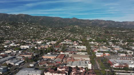 Drone-shot-of-the-suburbs-of-santa-barbara-on-a-sunny-day