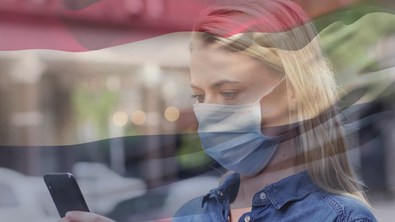 animación de la bandera de los países bajos ondeando sobre una mujer que usa una máscara facial durante la pandemia de covid-19
