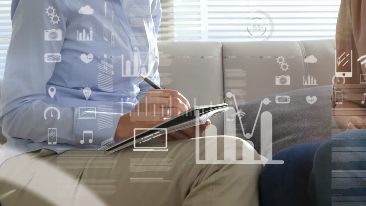 animación de suscripción y procesamiento de datos sobre hombre caucásico usando teléfono