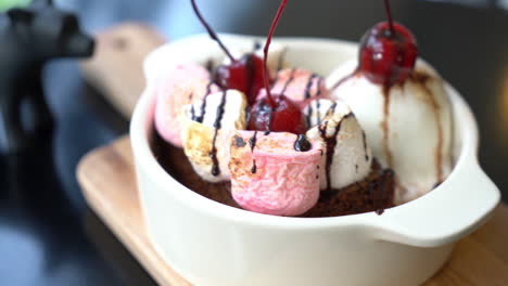 baked-marshmallow-and-chocolate-brownies-with-ice-cream