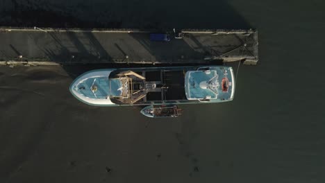 Boat-Docked-On-Carlingford-Lake-In-County-Louth,-Ireland