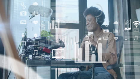 animación del procesamiento de datos sobre un empresario afroamericano en el cargo