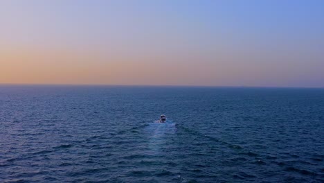 4k vídeos de dubái, carrera de lanchas rápidas en el mar arábigo, dubái, emiratos árabes unidos, imágenes de drones